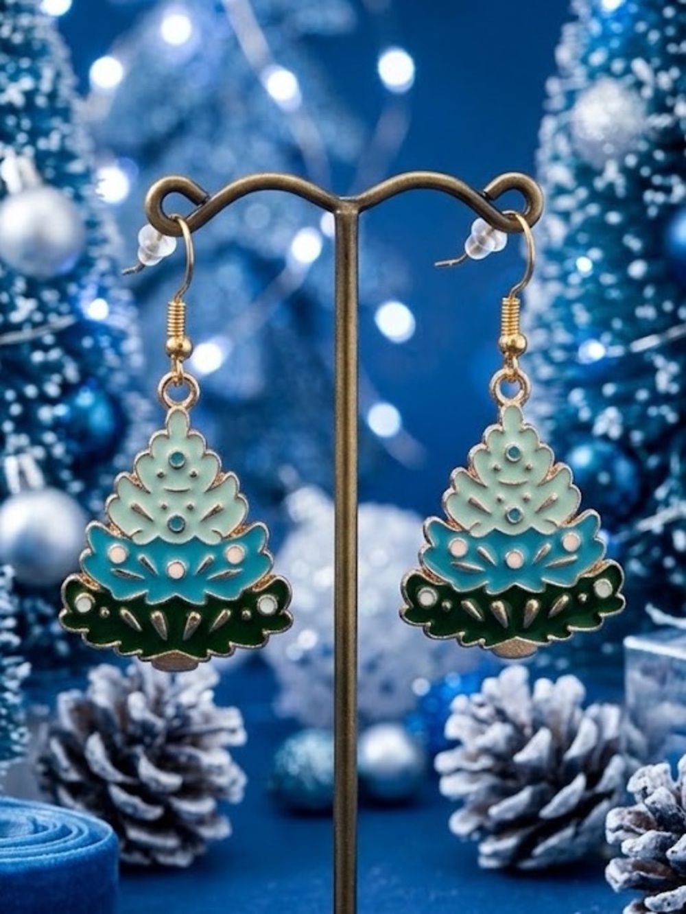Holiday Teal & Green Tree Dangle Earrings 🧁